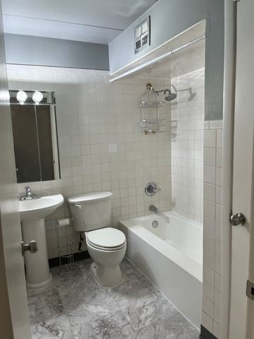 18361 Glen Oak Avenue 1E, Lansing, IL 60438