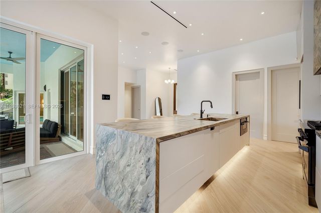 16315 SW 88th Ct, Palmetto Bay, FL 33157