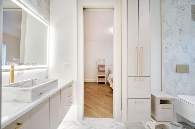 16315 SW 88th Ct, Palmetto Bay, FL 33157