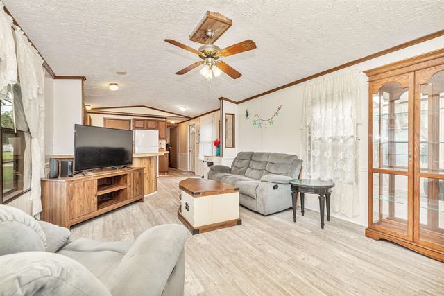 582 Mimosa Dr., Garden City Beach, SC 29576