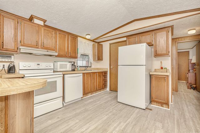 582 Mimosa Dr., Garden City Beach, SC 29576