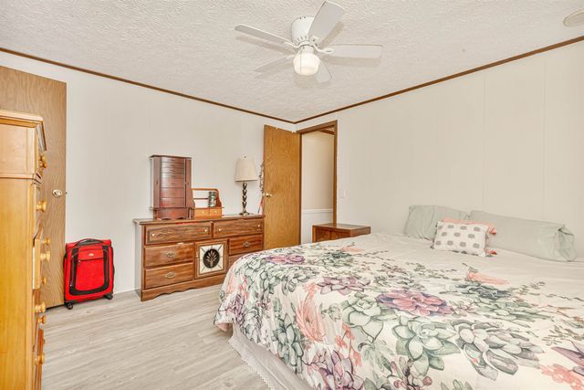 582 Mimosa Dr., Garden City Beach, SC 29576