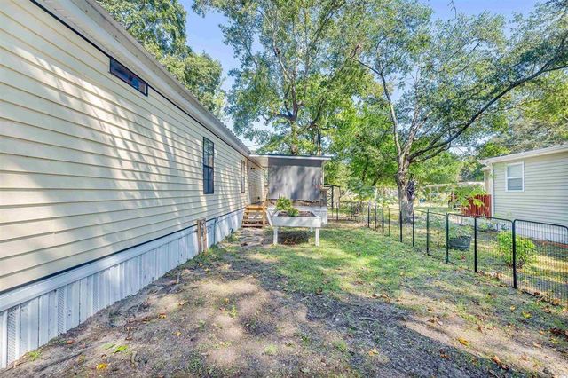 582 Mimosa Dr., Garden City Beach, SC 29576