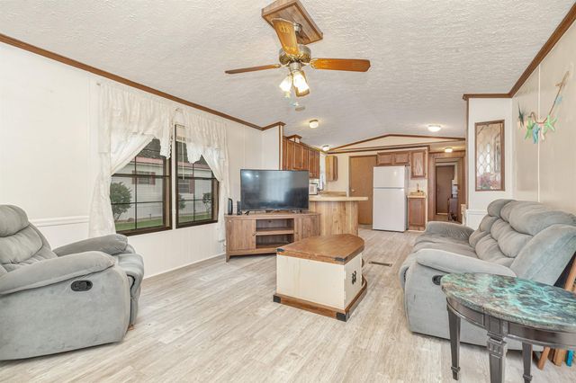 582 Mimosa Dr., Garden City Beach, SC 29576