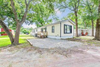 582 Mimosa Dr., Garden City Beach, SC 29576