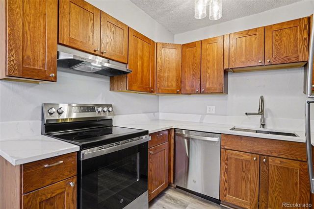 2120 S Vaughn Way 102F, Aurora, CO 80014