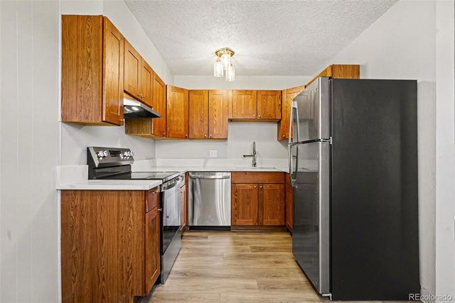 2120 S Vaughn Way 102F, Aurora, CO 80014