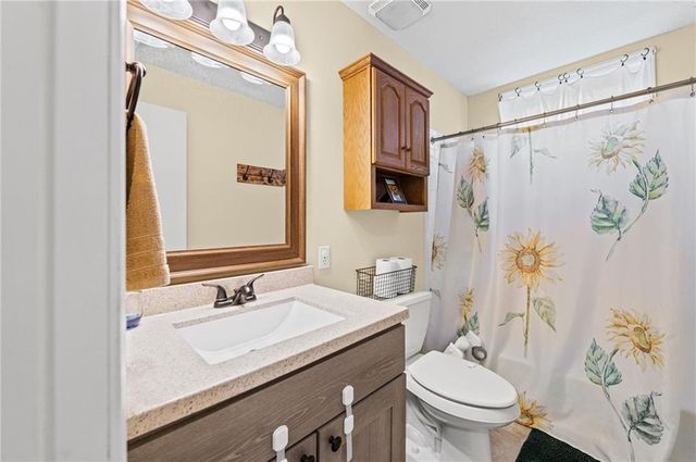 10253 SW Price Drive, Lawson, MO 64062