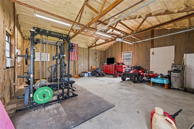 10253 SW Price Drive, Lawson, MO 64062