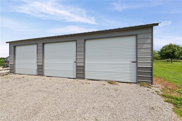 10253 SW Price Drive, Lawson, MO 64062