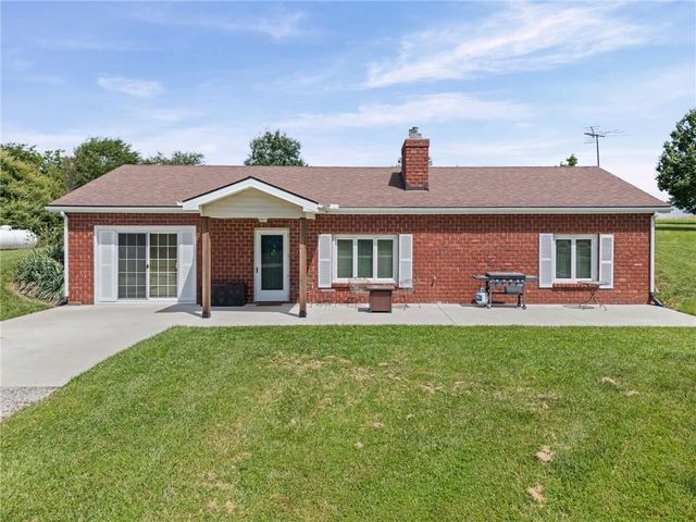 10253 SW Price Drive, Lawson, MO 64062