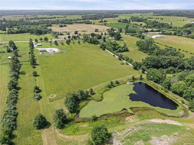 10253 SW Price Drive, Lawson, MO 64062