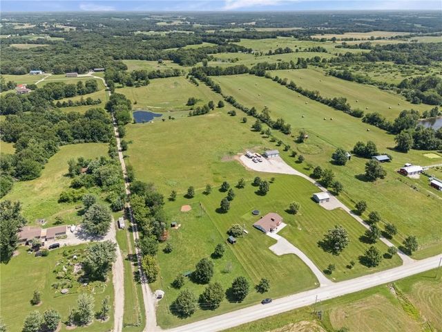 10253 SW Price Drive, Lawson, MO 64062