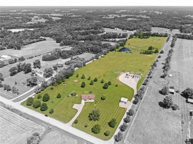 10253 SW Price Drive, Lawson, MO 64062