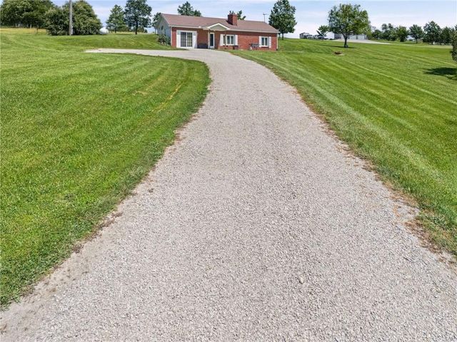 10253 SW Price Drive, Lawson, MO 64062