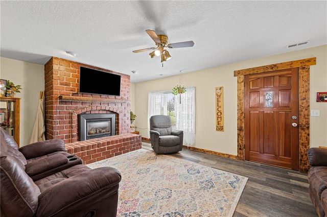 10253 SW Price Drive, Lawson, MO 64062