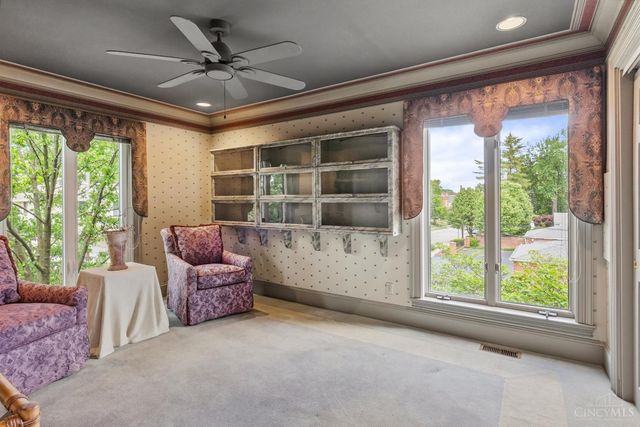 382 Grand Avenue, Cincinnati, OH 45205