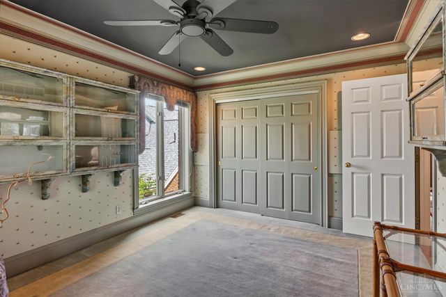 382 Grand Avenue, Cincinnati, OH 45205