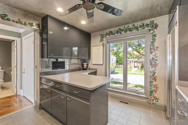 382 Grand Avenue, Cincinnati, OH 45205