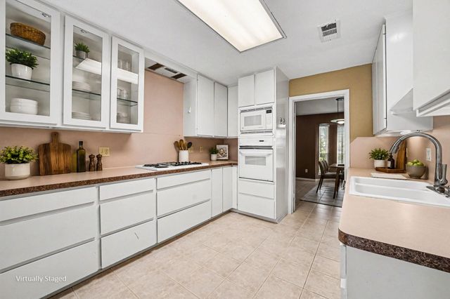 1661 W Sam Houston Parkway S, Houston, TX 77042