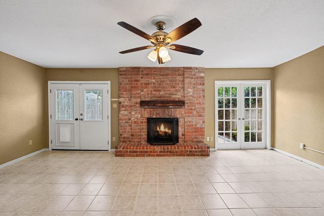 1661 W Sam Houston Parkway S, Houston, TX 77042