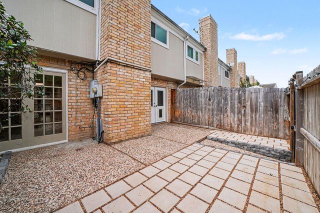 1661 W Sam Houston Parkway S, Houston, TX 77042