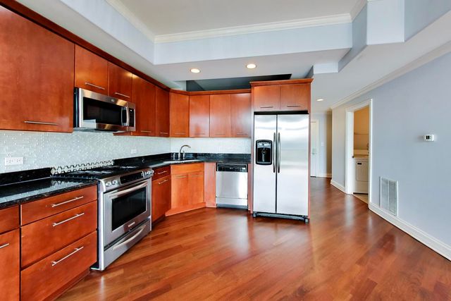3630 N Harlem Avenue 205, Chicago, IL 60634