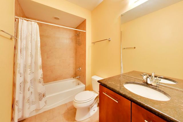 3630 N Harlem Avenue 205, Chicago, IL 60634