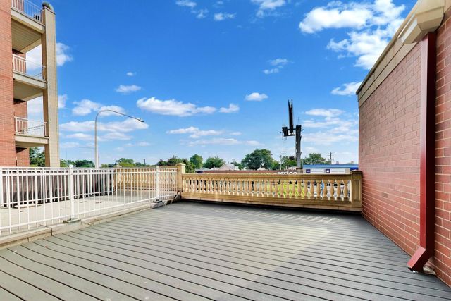 3630 N Harlem Avenue 205, Chicago, IL 60634