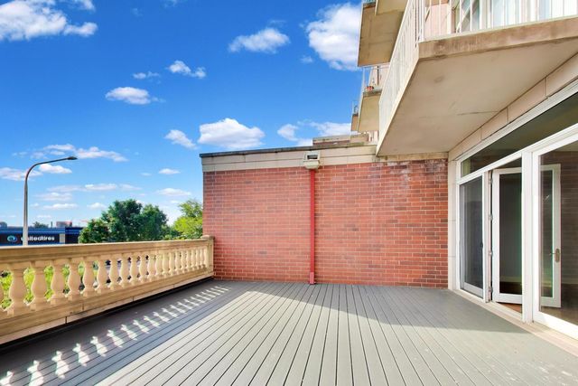 3630 N Harlem Avenue 205, Chicago, IL 60634