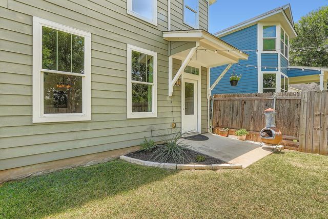 229 Ferrule DR, Kyle, TX 78640