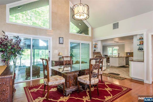 112 King George Road, Warren, NJ 07059