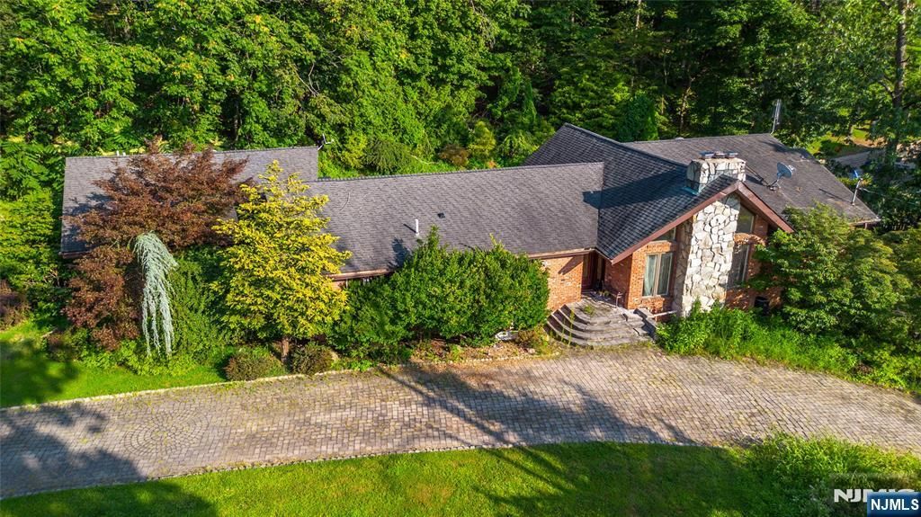 112 King George Road, Warren, NJ 07059