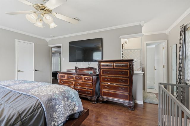 1028 S Idlewild Drive, Sherman, TX 75090