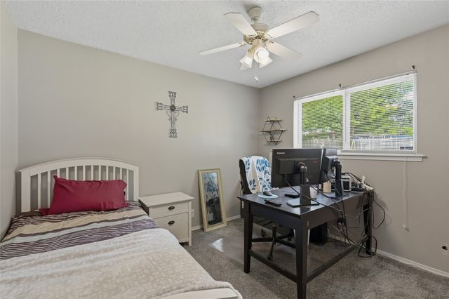 1028 S Idlewild Drive, Sherman, TX 75090