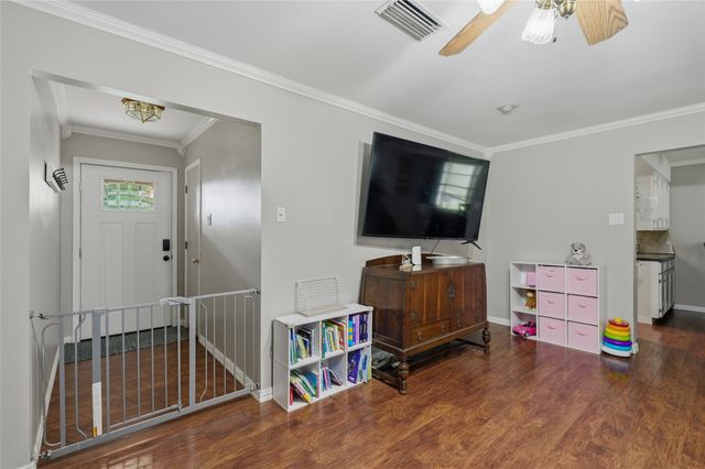 1028 S Idlewild Drive, Sherman, TX 75090