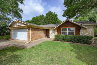 1028 S Idlewild Drive, Sherman, TX 75090