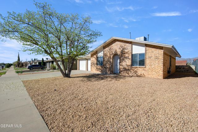 10813 ONYXSTONE Street, El Paso, TX 79924