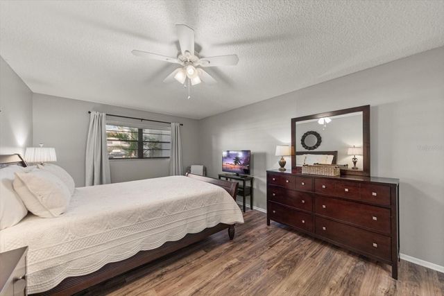 6080 80 STREET N 102, St Petersburg, FL 33709