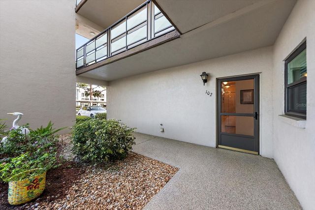 6080 80 STREET N 102, St Petersburg, FL 33709