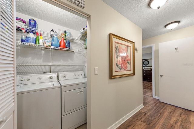 6080 80 STREET N 102, St Petersburg, FL 33709