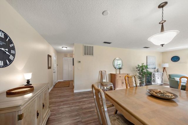 6080 80 STREET N 102, St Petersburg, FL 33709