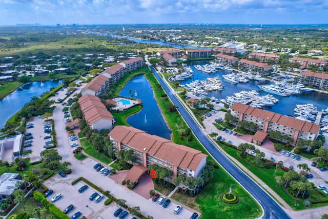 501 Seafarer Circle 204, Jupiter, FL 33477