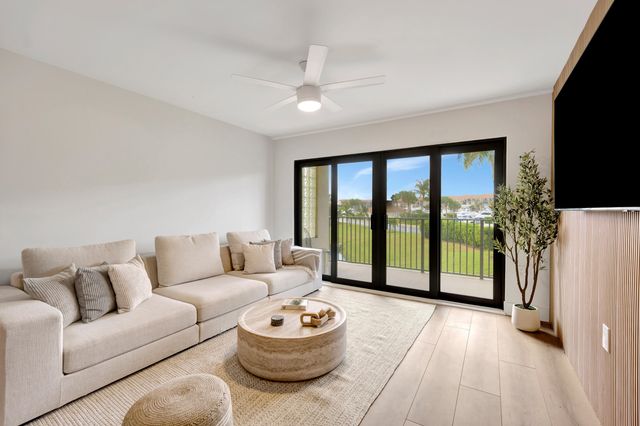 501 Seafarer Circle 204, Jupiter, FL 33477