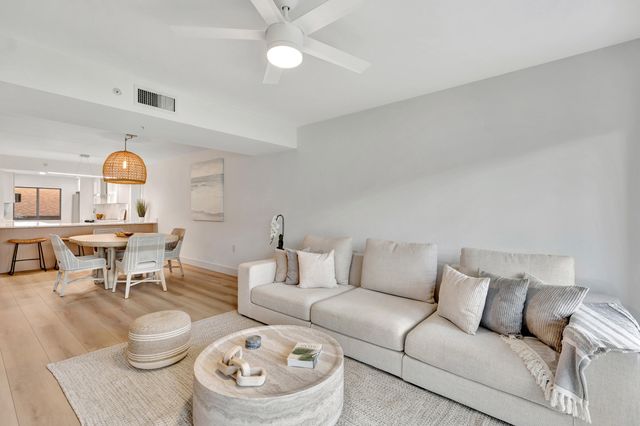 501 Seafarer Circle 204, Jupiter, FL 33477