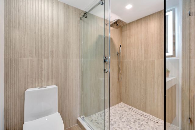 501 Seafarer Circle 204, Jupiter, FL 33477