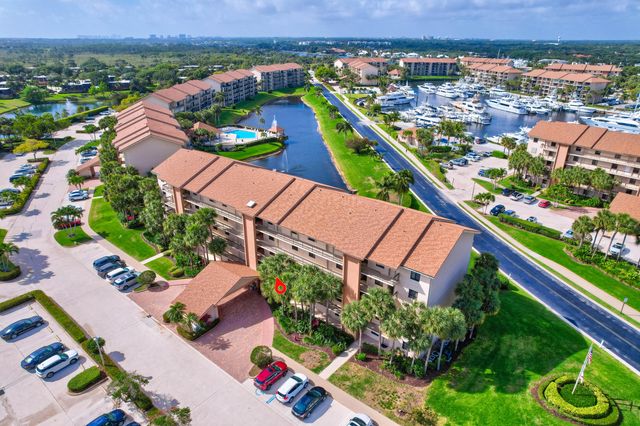 501 Seafarer Circle 204, Jupiter, FL 33477