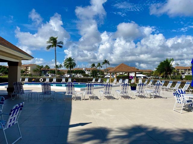 501 Seafarer Circle 204, Jupiter, FL 33477