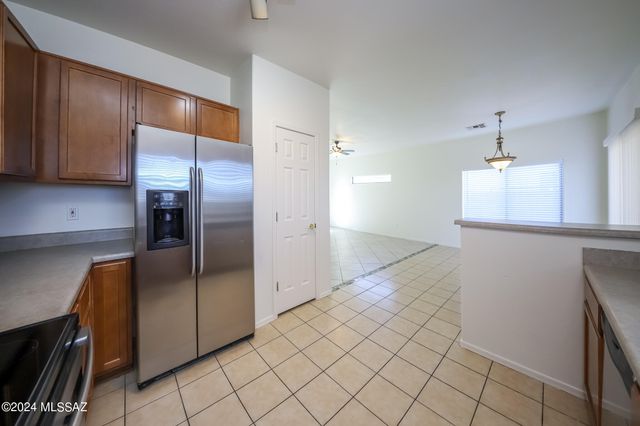 3510 W Center Mountain Way, Tucson, AZ 85746