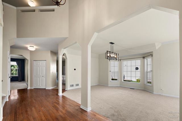 412 Reserve Drive, Crystal Lake, IL 60012